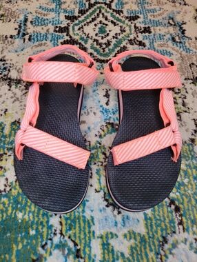 Teva Platform Universal Sandals In Coral Candy Stripes, Size Womens US 6